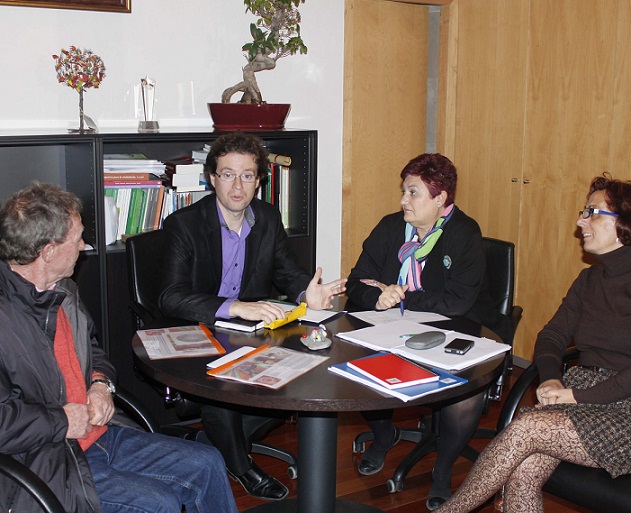 El delegado Territorial de Fomento y Turismo se reúne con la alcaldesa para conocer las necesidades del municipio
