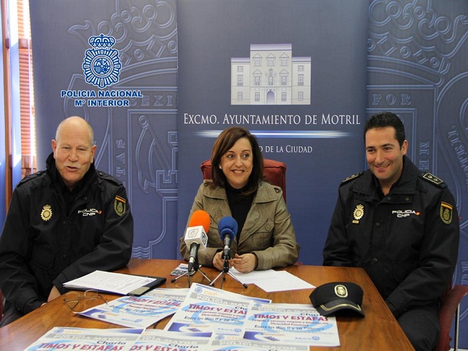 La Policía Nacional en colaboración área de Servicios Sociales del Ayuntamiento de Motril organizan un ciclo para mayores de edad