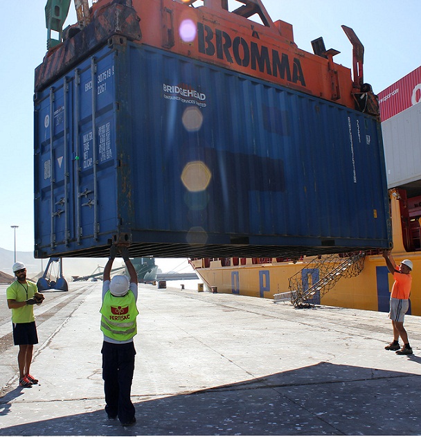 El tráfico de contenedores se incrementó en el puerto de Motril en un 46%