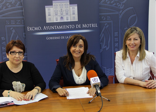 El Ayuntamiento de Motril y AGRAFIM se unen para conmemorar el Día Internacional de la Fibromialgia