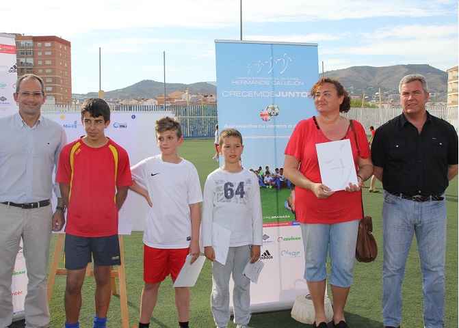 El Campus Hermanos Callejón vuelve a cumplir el sueño de tres alumnos de la escuela municipal de fútbol