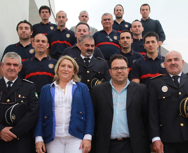La alcaldesa de Almuñécar inaugura las nuevas instalaciones de la Protección Civil y los Bomberos