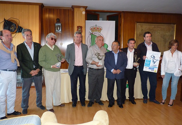 El jurado del concurso GastroNáutico presenta a La Sirenita y a los cocineros participantes