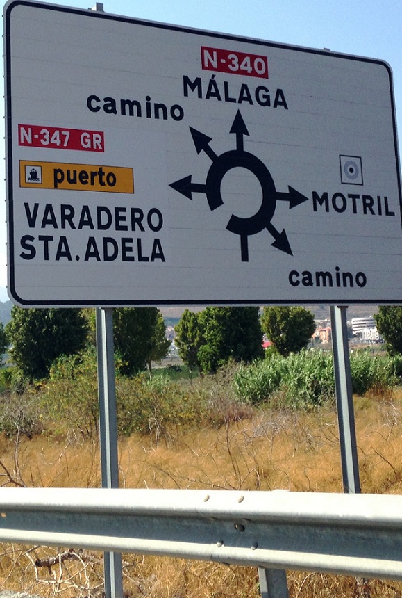Demarcación de Carreteras instala carteles indicativos en la N-340 a petición del Ayuntamiento Motril