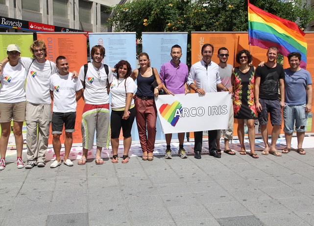 Ayuntamiento de Motril y Fundación Andaluza Arco Iris colaboran en la lucha contra lo homofobia en el deporte