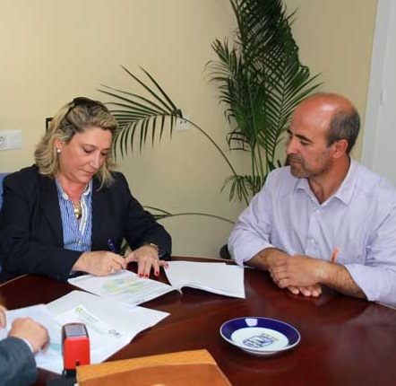 Luis Aragón y Olga Ruano (PA) no romperán el pacto municipal de gobierno con el PP de Almuñécar