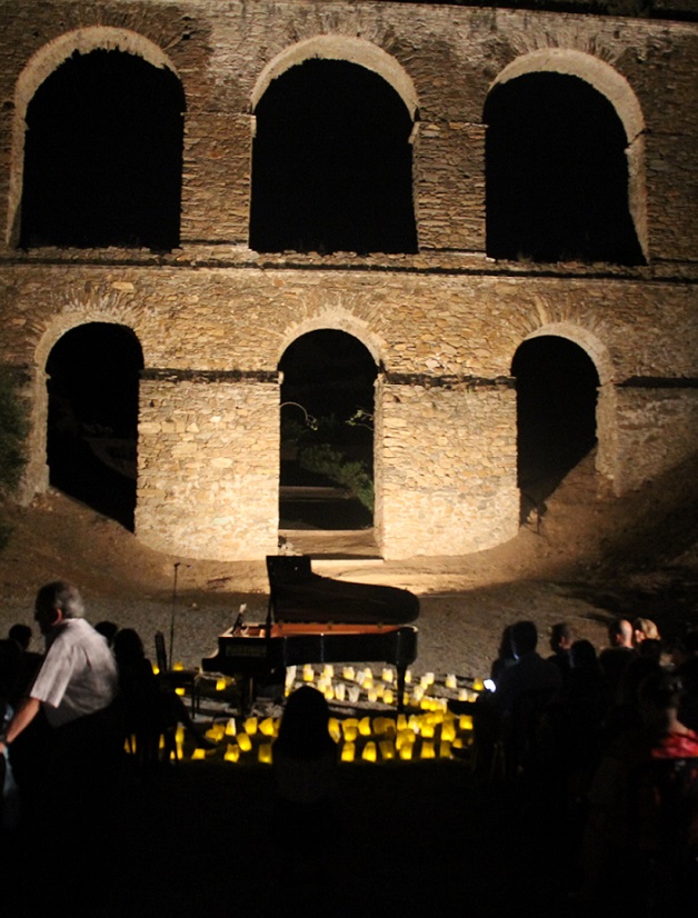 Música de piano: una noche mágica en el Acueducto Romano