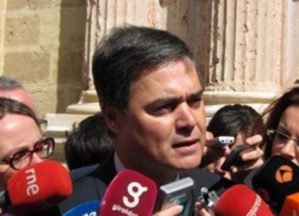 Carlos Rojas insta a la presidenta de la Junta visite Granada con compromisos y no con palabras