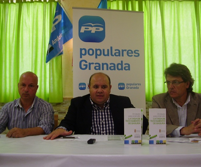 Salobreña ahorrará 8.500 euros al año en la tasa de tratamientos de basura gestionada por la Diputación de Granada