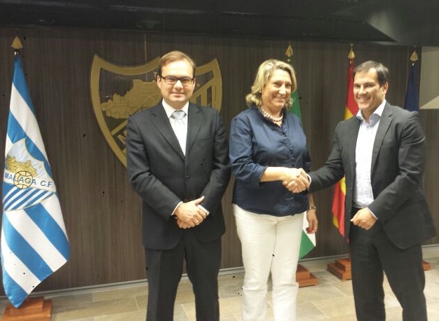 Almuñécar firma un convenio de promoción turística con el Málaga CF