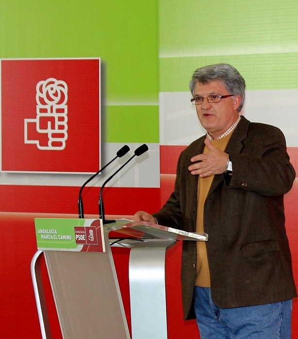 El PSOE Almuñécar acusa al Gobierno municipal de jugar con las familias que están pendientes de la Bolsa Social de Trabajo y el Plan de Inversiones