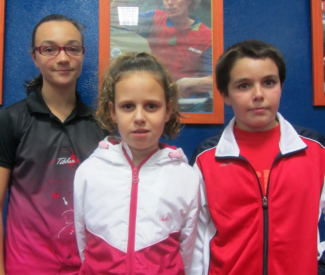 Talentos deportivos del tenis de mesa de Almuñécar en la concentración de Córdoba