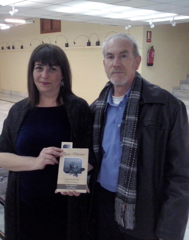 Manoly Rodríguez y Antonio Medina presentaron su libro "Rosas Marinas"