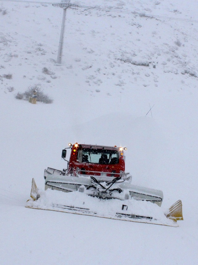 Sierra Nevada duplicará el área esquiable tras la fuerte nevada del día de Navidad