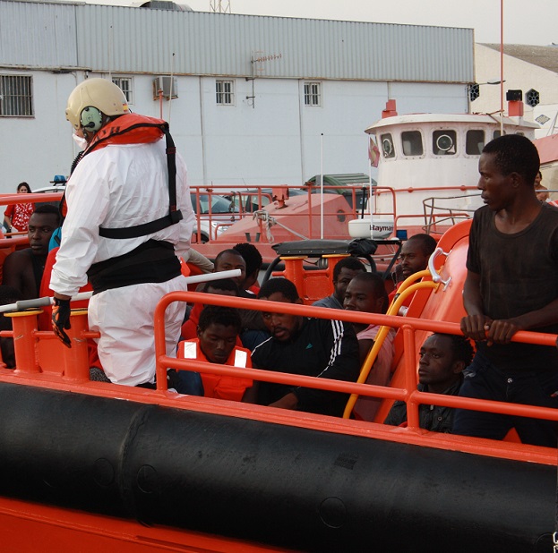 Llegan al puerto de Motril 51 inmigrantes subsaharianos