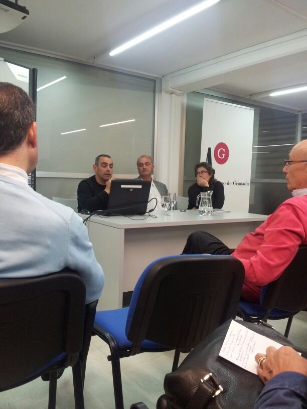 Fernando Alcalde impartió una charla en el Ateneo de Granada sobre "La Basura Viajera"