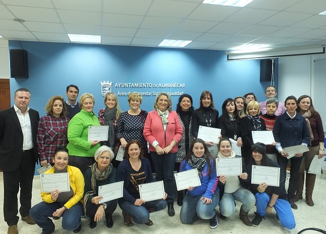 La alcaldesa de Almuñécar clausura un taller sobre liderazgo de la mujer en la sociedad actual