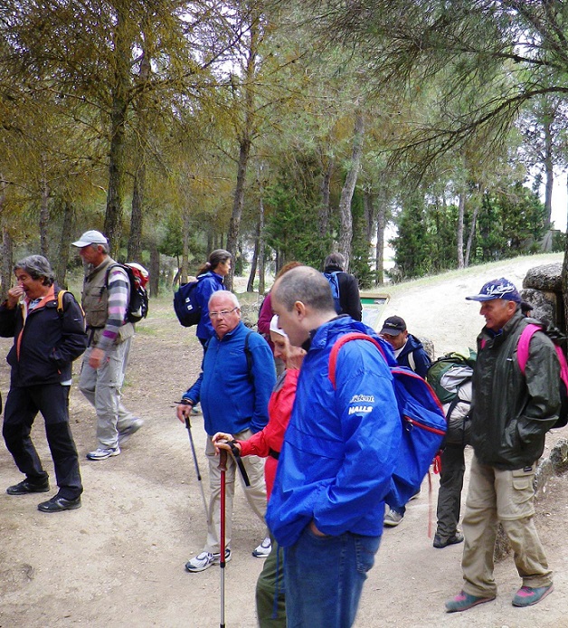 Casi medio centenar de senderistas sexitanos disfrutaron la belleza natural del río Cacín