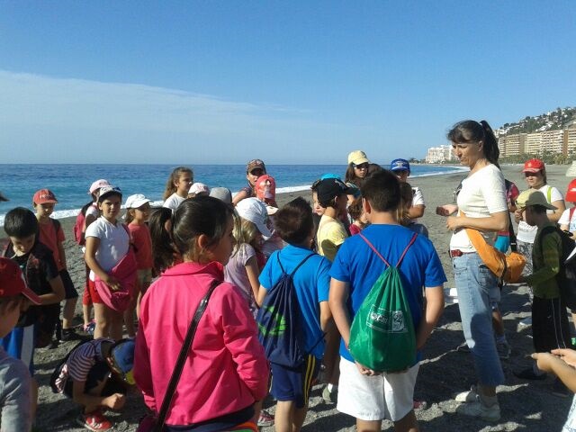 Los escolares de Almuñécar aprenden a cuidar la costa