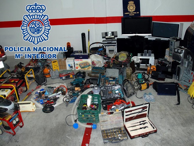 La Policía Nacional detiene a un hombre  por el robo en ocho cortijos en Motril