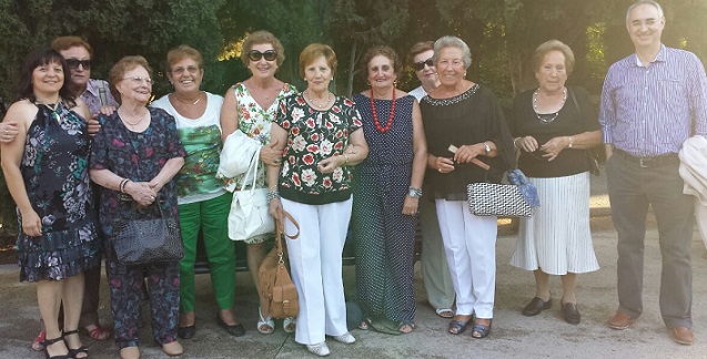 Los mayores de Salobreña asisten al Generalife al espectáculo "Lorca y Granada"