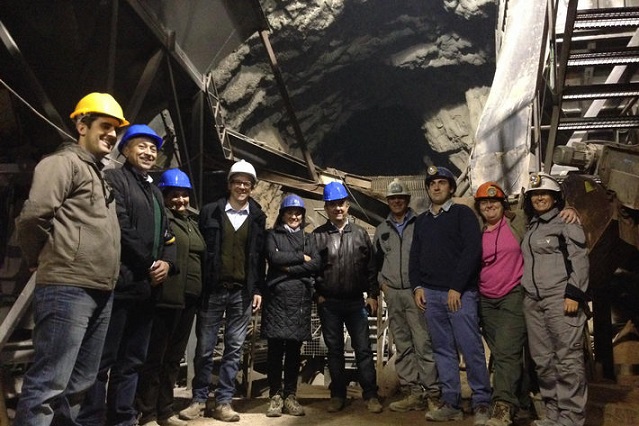 La delegada del Gobierno visita la explotación de fluorita de Minera de Orgiva en la Sierra de Lújar