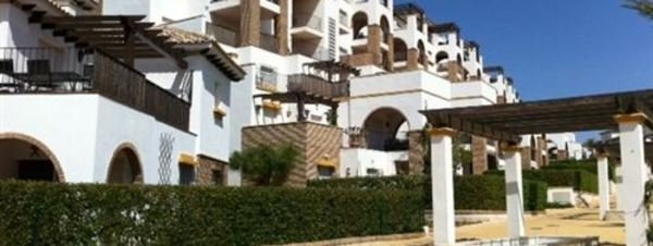 El vecino de Mataró que cede su casa en Almería escoge a una pareja desahuciada
