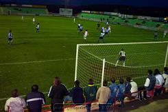 El Motril vence al Fuengirola en el Escribano Castilla por 2 - 1