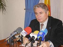 El Defensor del Pueblo Andaluz dice que tras las llegada de menores a las costas Andaluzas están las mafias y exige la &quot;acción&quot; seria de Marruecos