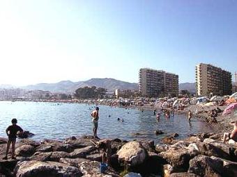 60.000 turistas se apiñan cada fin de semana en sólo seis playas de la Costa de Granada y las demás están casi vacías
