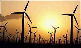La energía consumida anualmente por los motrileños se producirá a partir de fuentes renovables gracias a un acuerdo entre las empresas GAMESA y SOLWINTED con el Ayuntamiento de Motril